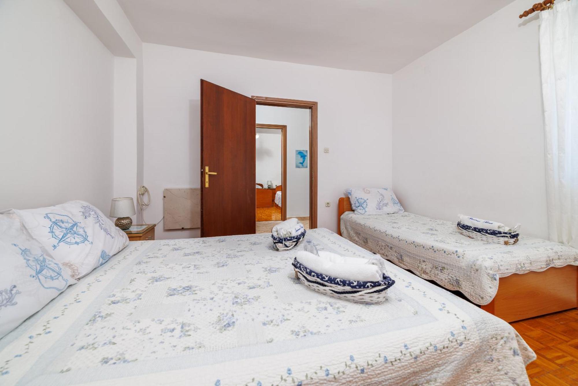 Apartments And Rooms Bionda *