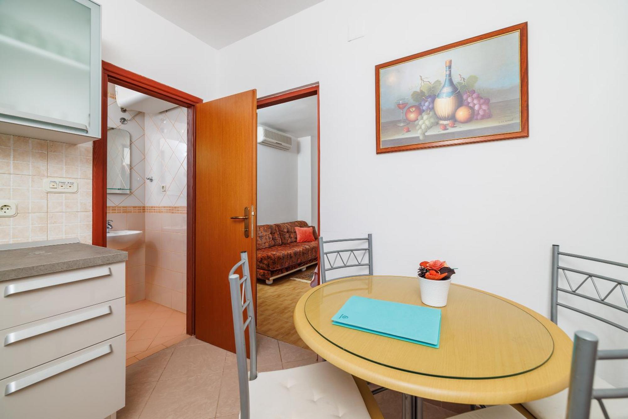 Apartments And Rooms Bionda Apartment Senj (Lika-Senj)